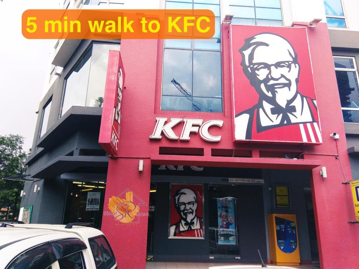 Sinar Rasa Homestay At I-Soho, I-City Shah Alam Luaran gambar KFC in Malaysia