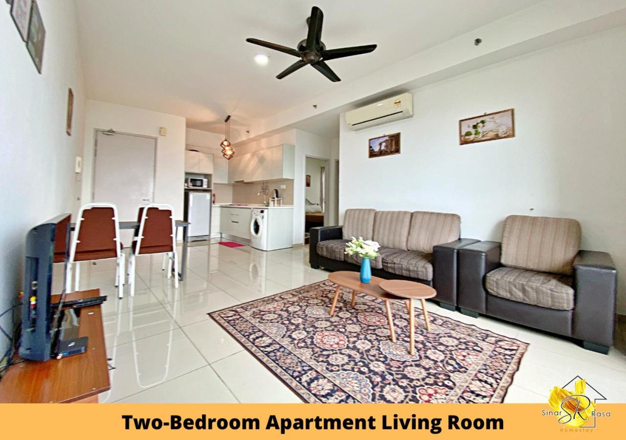 Sinar Rasa Homestay At I-Soho, I-City Shah Alam Luaran gambar Living Room of a two-bedroom apartment